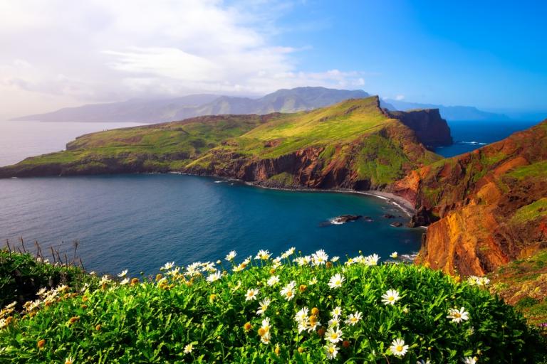 Teaser image for Les 10 destinations qui afficheront bientôt complet cet été